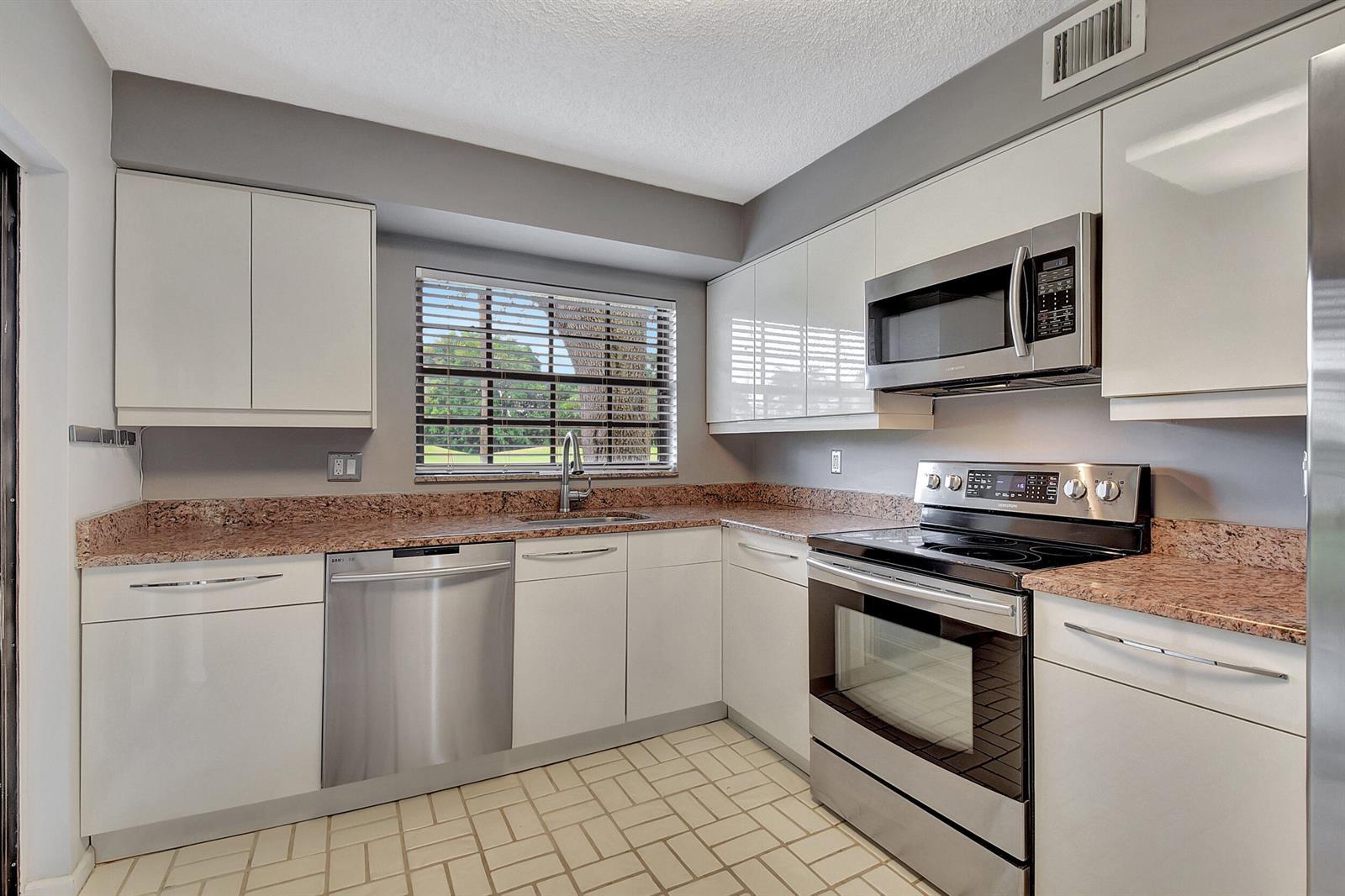 17396 Boca Club Boulevard # 104, Boca Raton FL 33487 photo 5