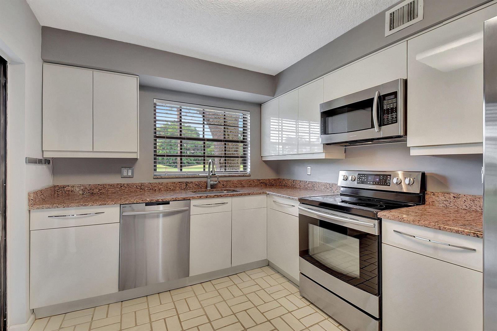 17396 Boca Club Boulevard # 104, Boca Raton FL 33487 photo 3