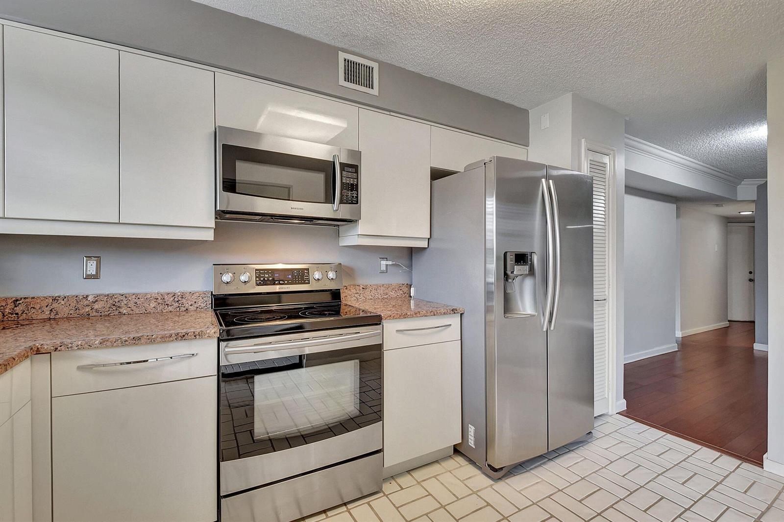 17396 Boca Club Boulevard # 104, Boca Raton FL 33487 photo 4
