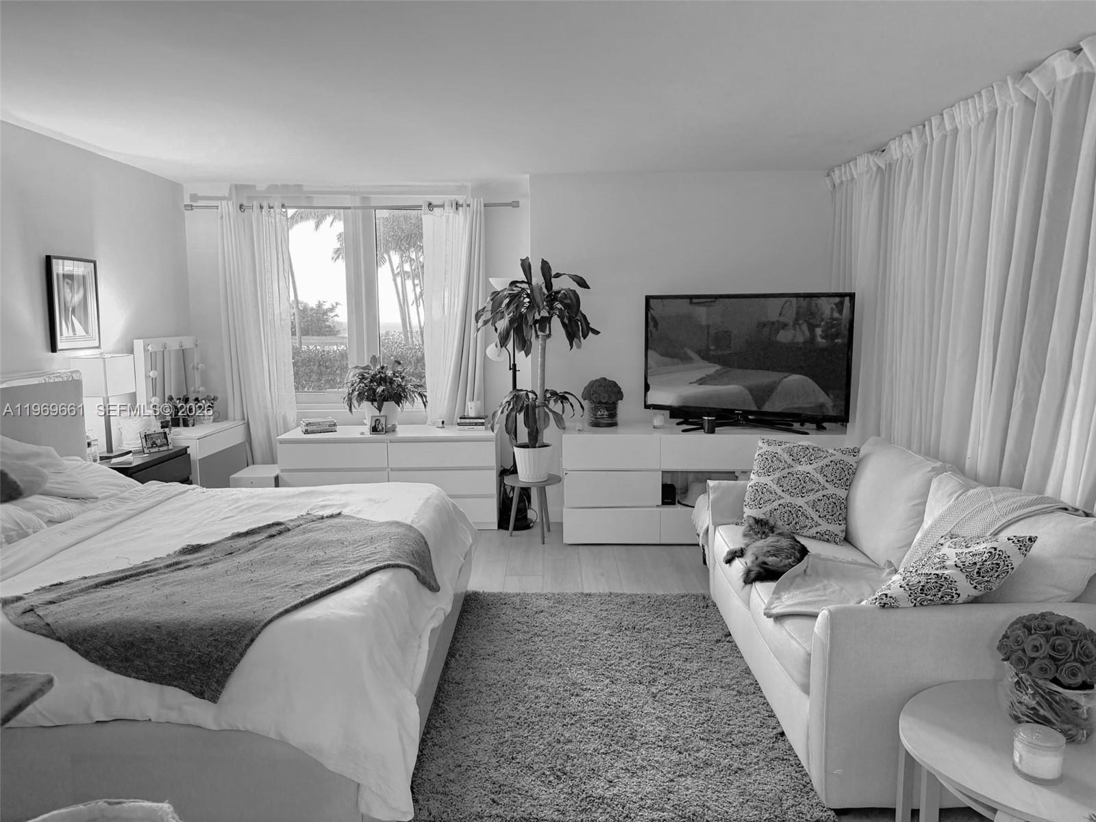 2301 Collins Ave # 423, Miami FL 33139 photo 2