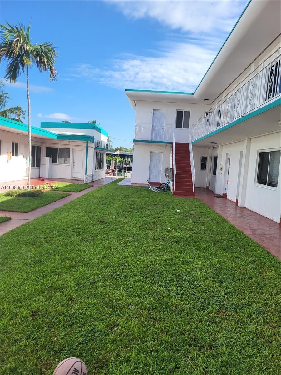 2101 Calais Dr # 8, Miami Beach FL 33141 photo 2