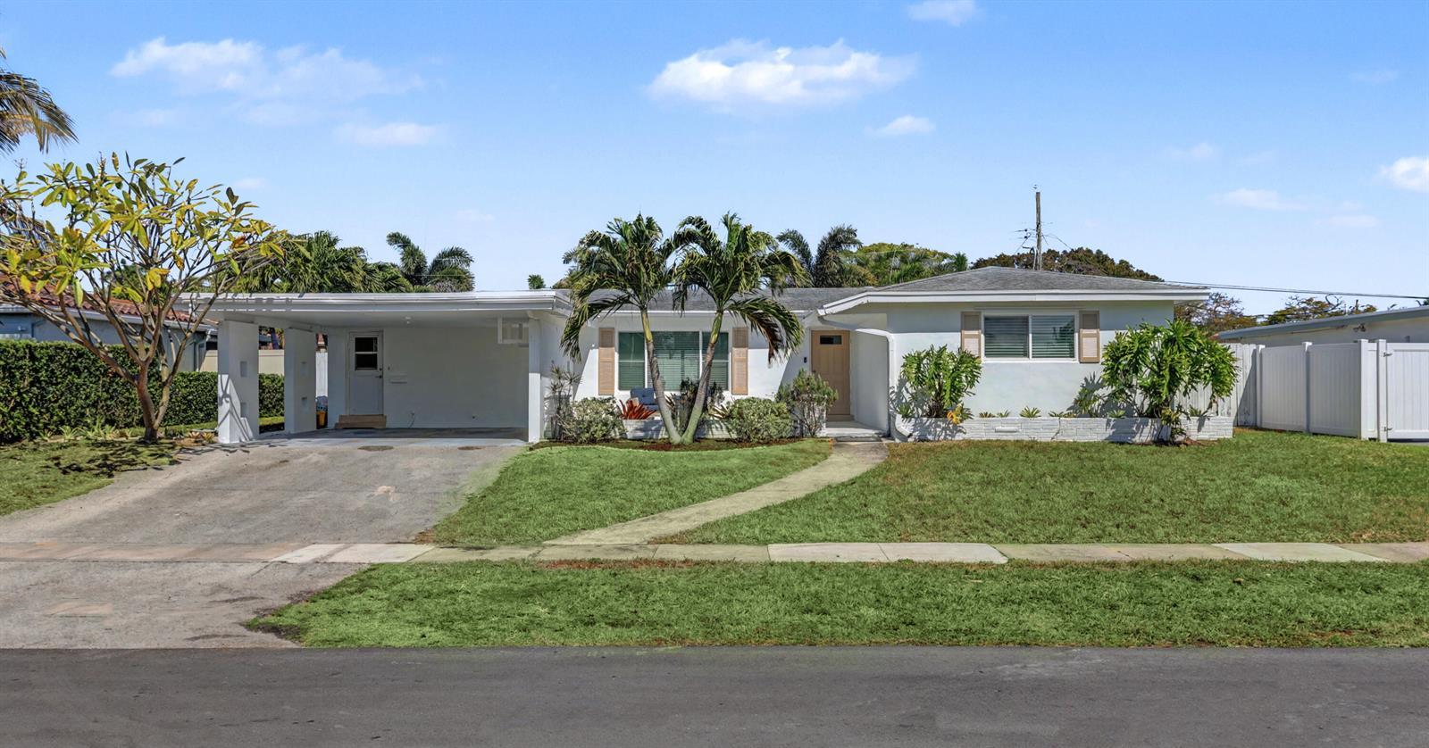355 NE 23rd Way, Boca Raton FL 33431 photo 2
