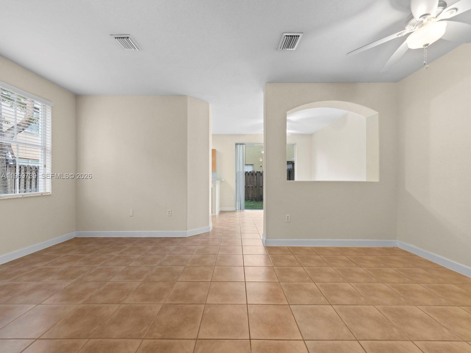 1483 SE 25th Ave, Homestead FL 33035 photo 5