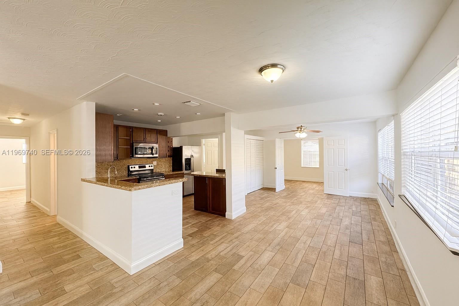 6780 Meade St, Hollywood FL 33024 photo 3