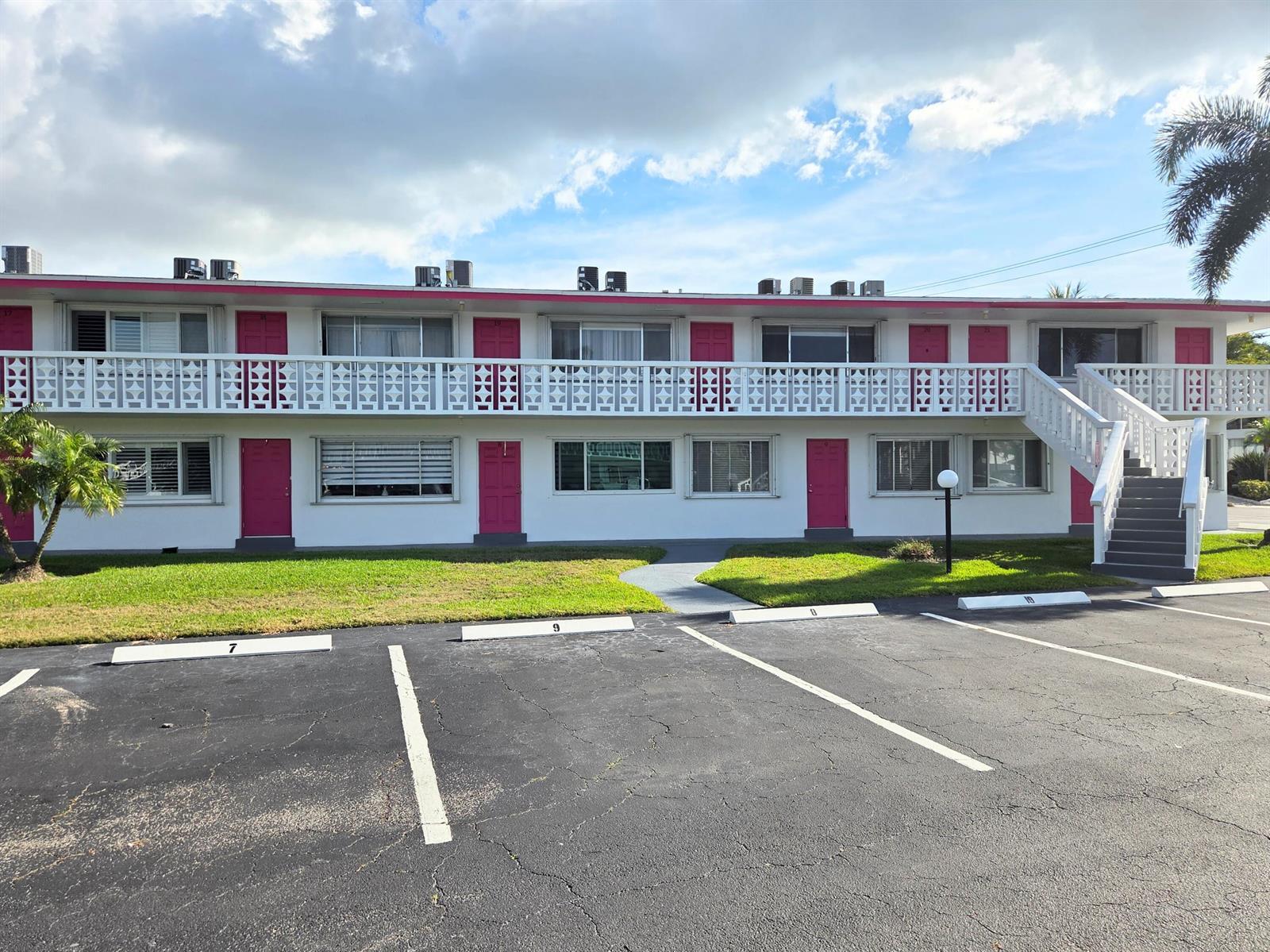 2180 Lake Osborne Drive # 7, FL 33461 photo 3