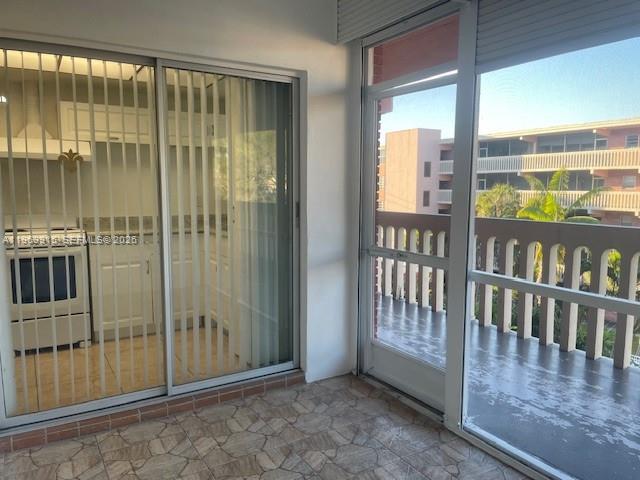 180 NE 12th Ave # 14D, Hallandale Beach FL 33009