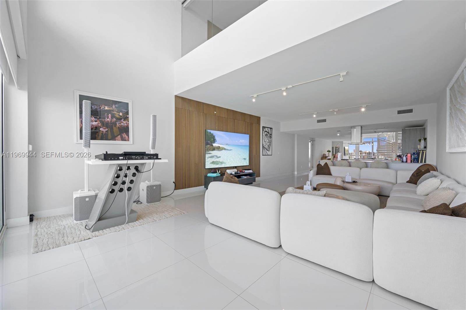 400 Sunny Isles Blvd # 2004, Sunny Isles Beach FL 33160 photo 5