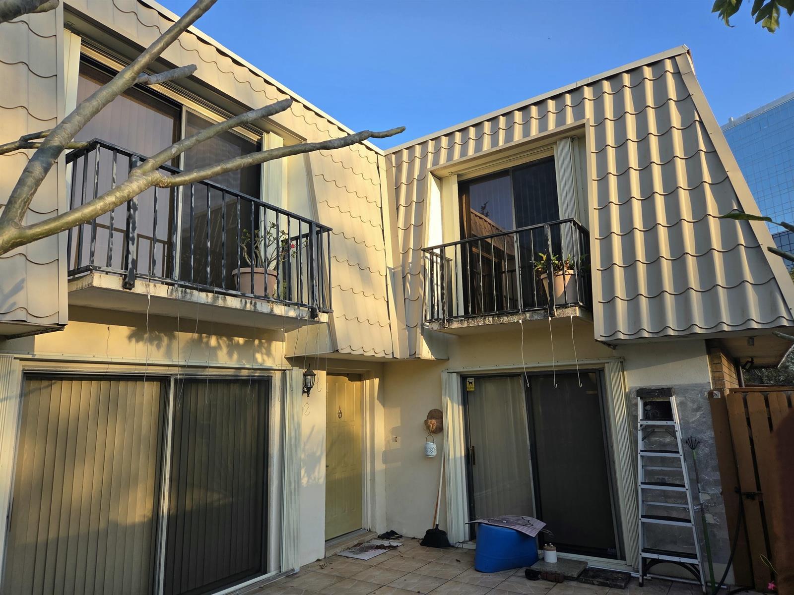 1700 Embassy Drive # 512, West Palm Beach FL 33401 photo 2