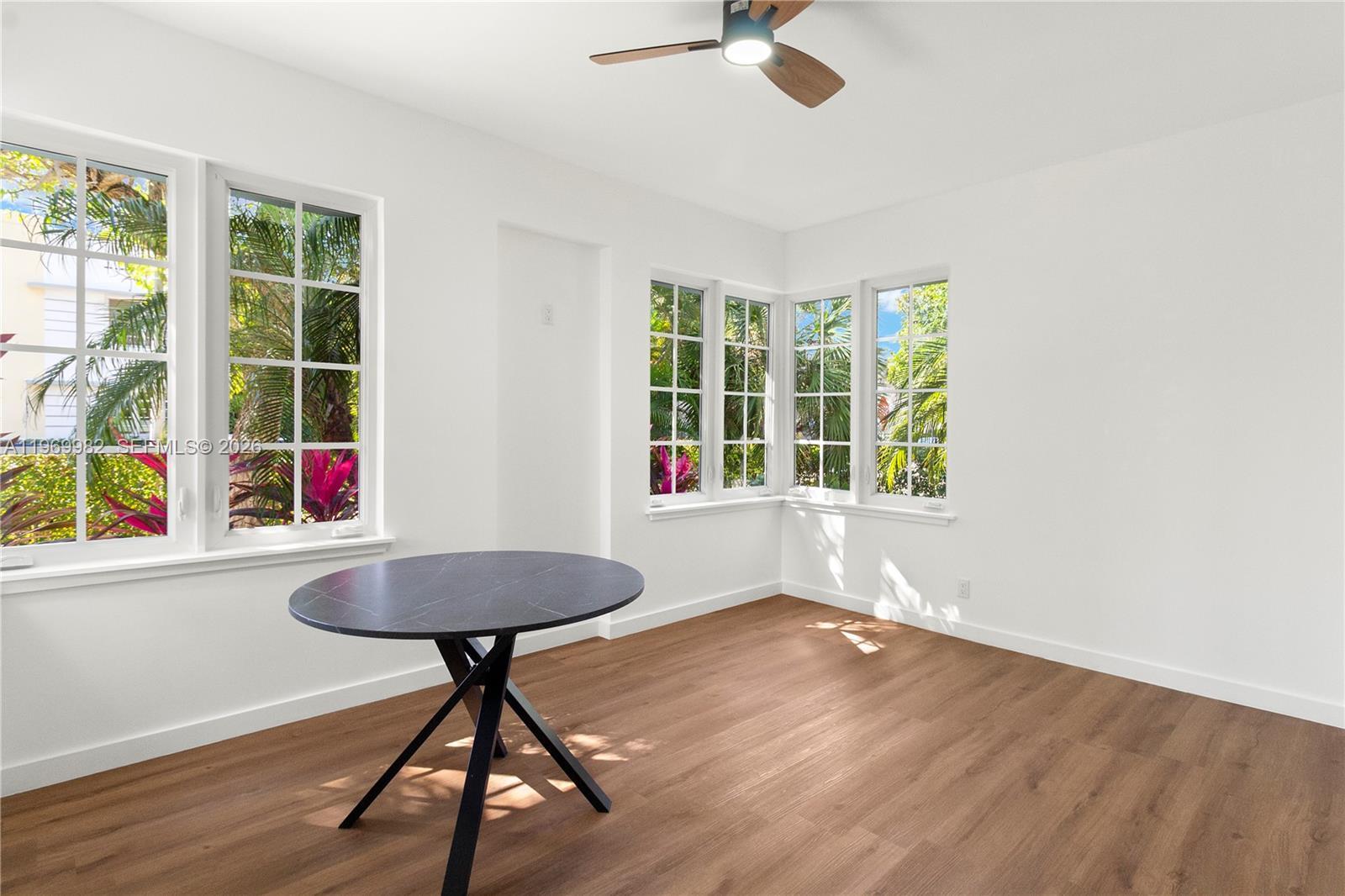 1009 Meridian Ave # 14, Miami Beach FL 33139 photo 2