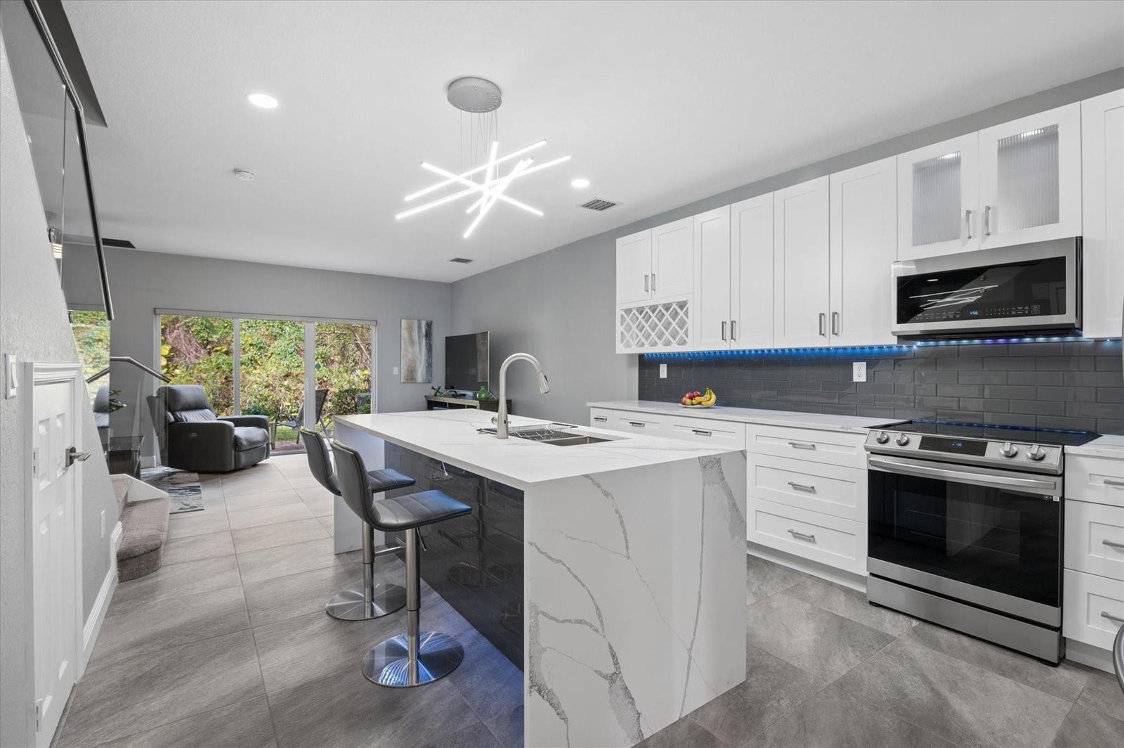 2507 NW 31st Court # 2507, Oakland Park FL 33309