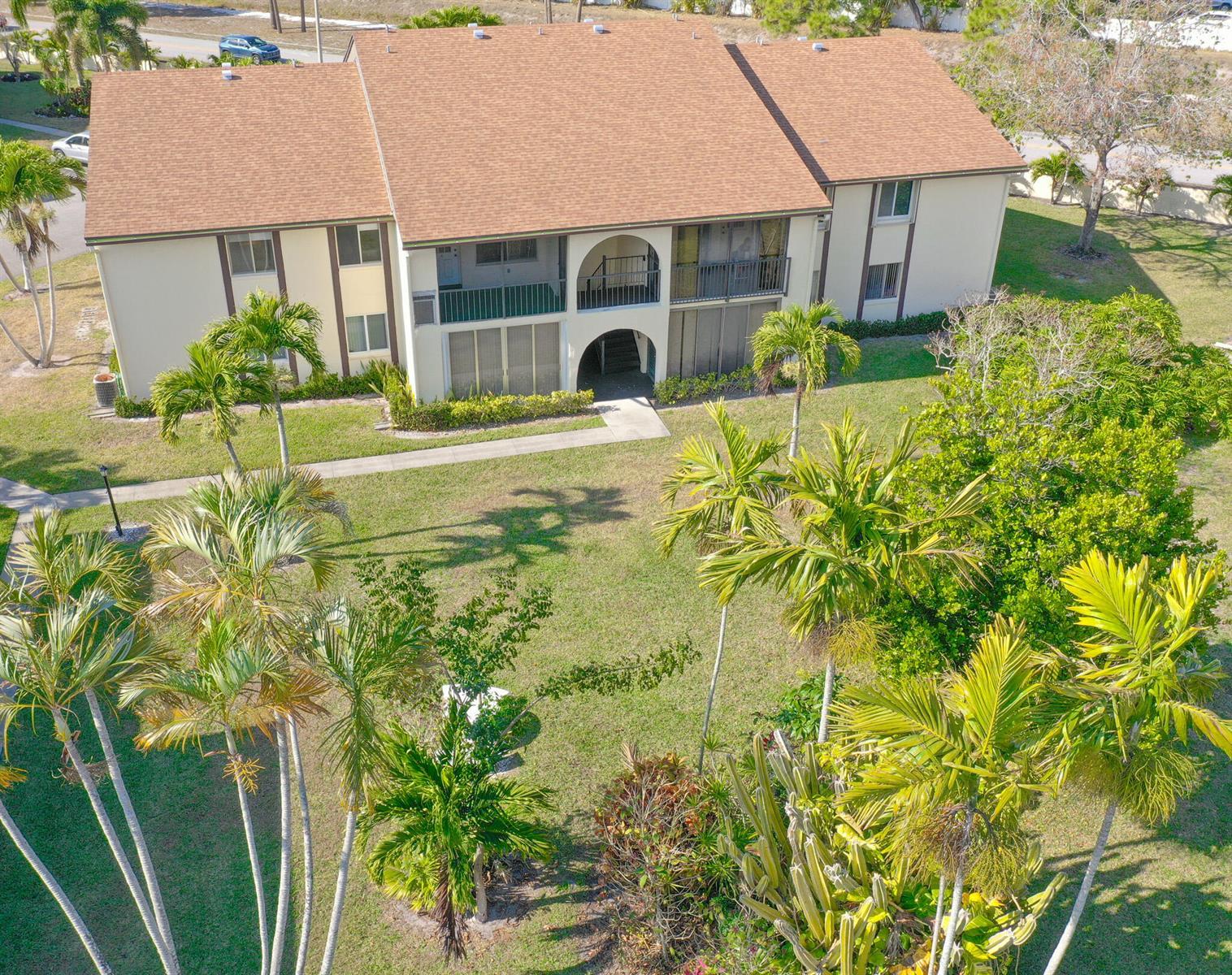 3530 Pine Needle Drive # 2, FL 33463