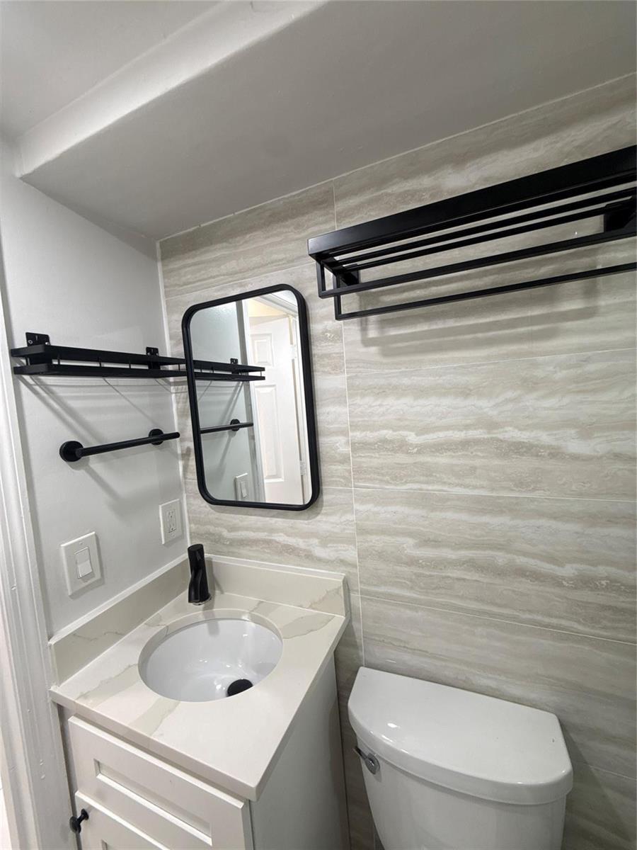 299 SE 12th Avenue, Deerfield Beach FL 33441 photo 5