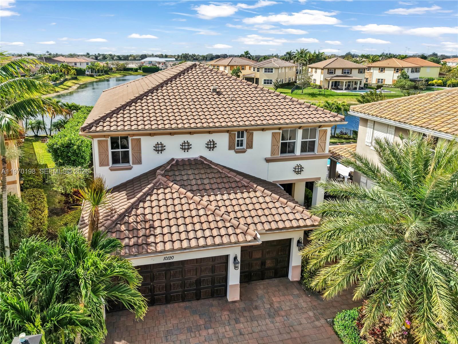 10120 N Lake Vista Ct, Parkland FL 33076 photo 2