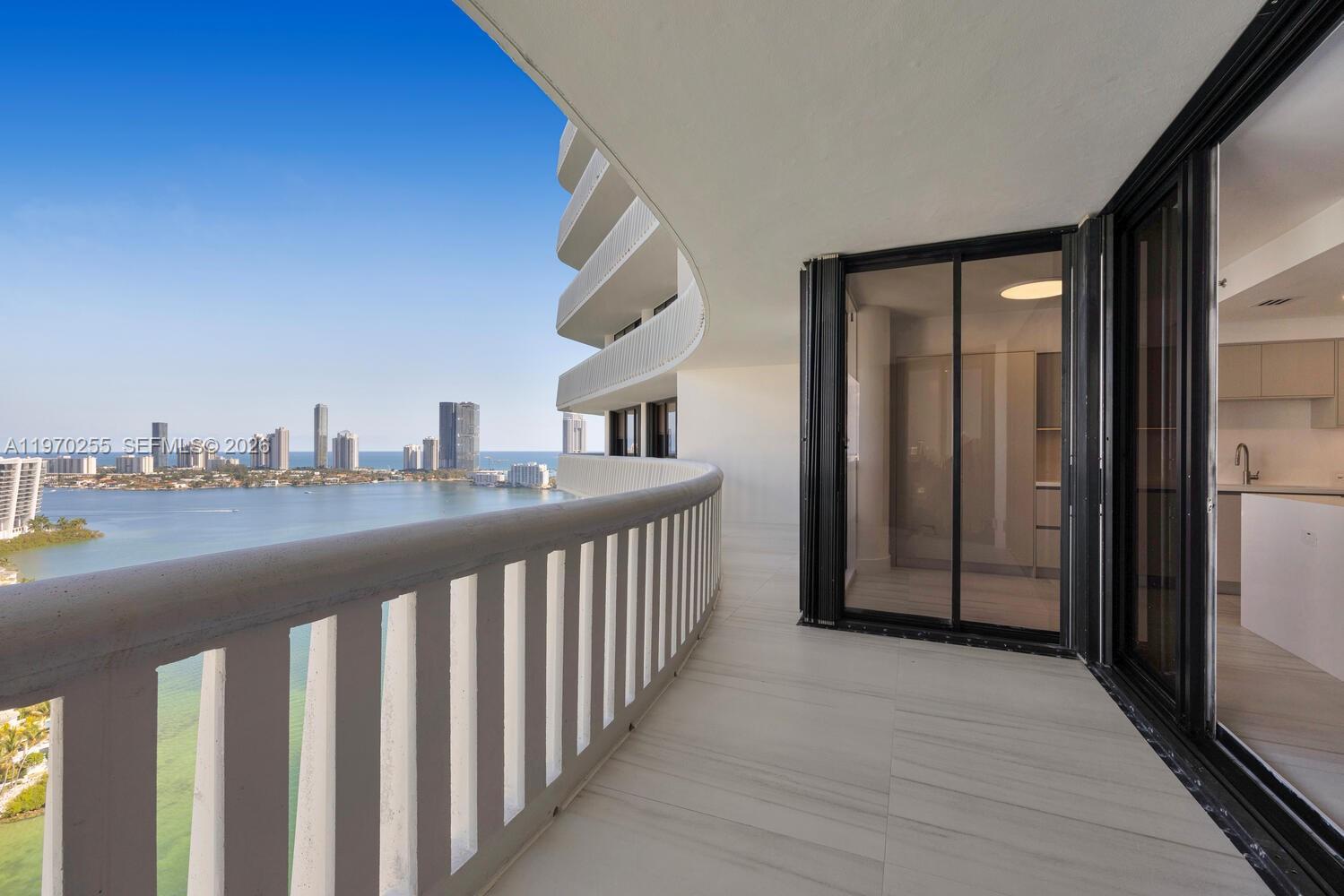 3000 Island Blvd # 2504, Aventura FL 33160 photo 3