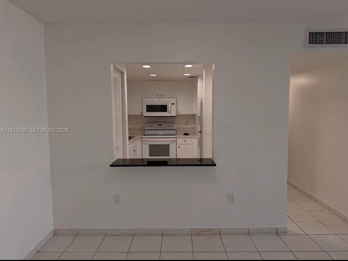 8050 NW 8th St # 1307, Miami FL 33126 photo 5