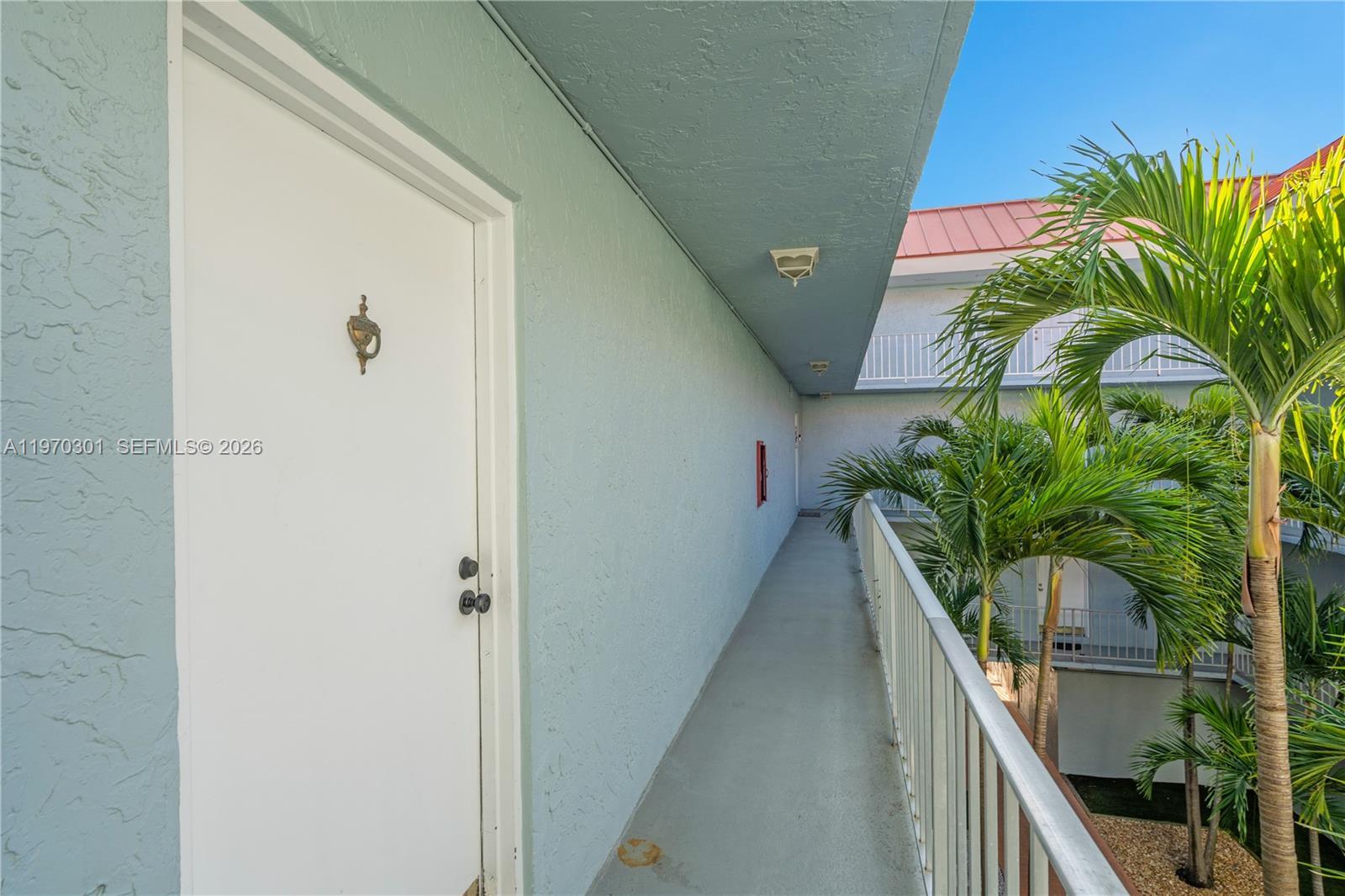 455 S Pine Island Rd # 303C, Plantation FL 33324 photo 2