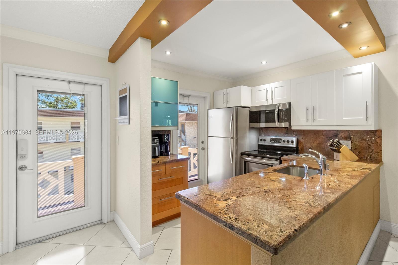5121 W Oakland Park Blvd # 304, Lauderdale Lakes FL 33313 photo 3