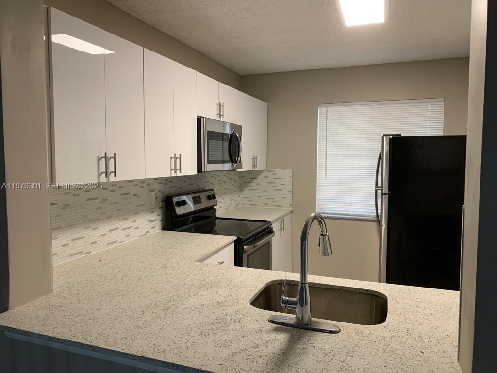 8700 N Sherman Cir # 305, Miramar FL 33025 photo 5