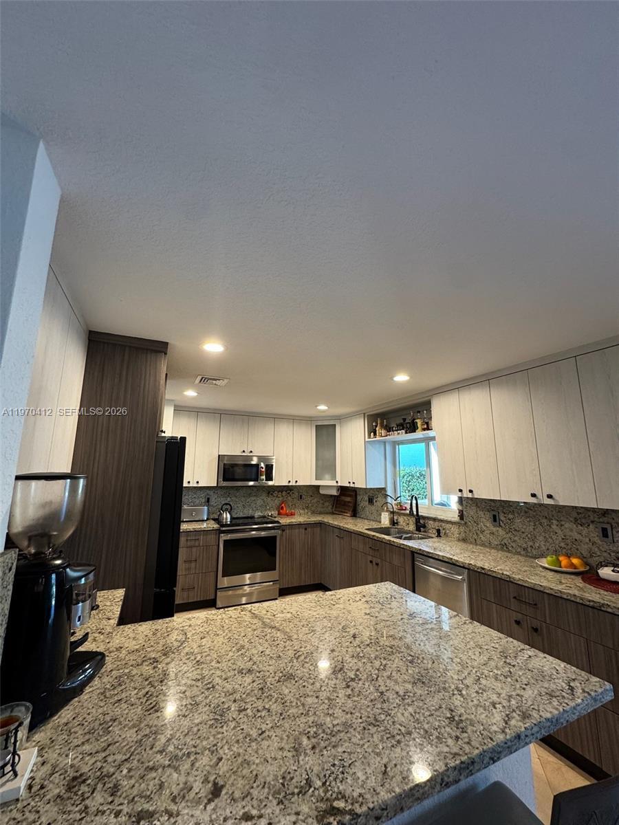 10973 NW 53rd Ln, Doral FL 33178 photo 5