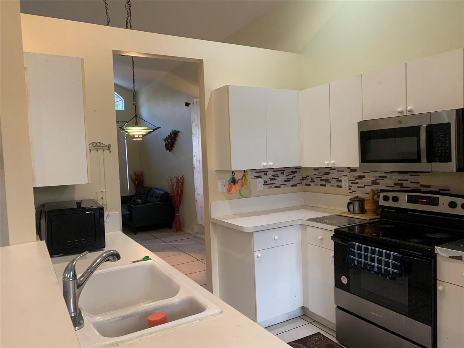 320 NW 115th Way, Coral Springs FL 33071 photo 5