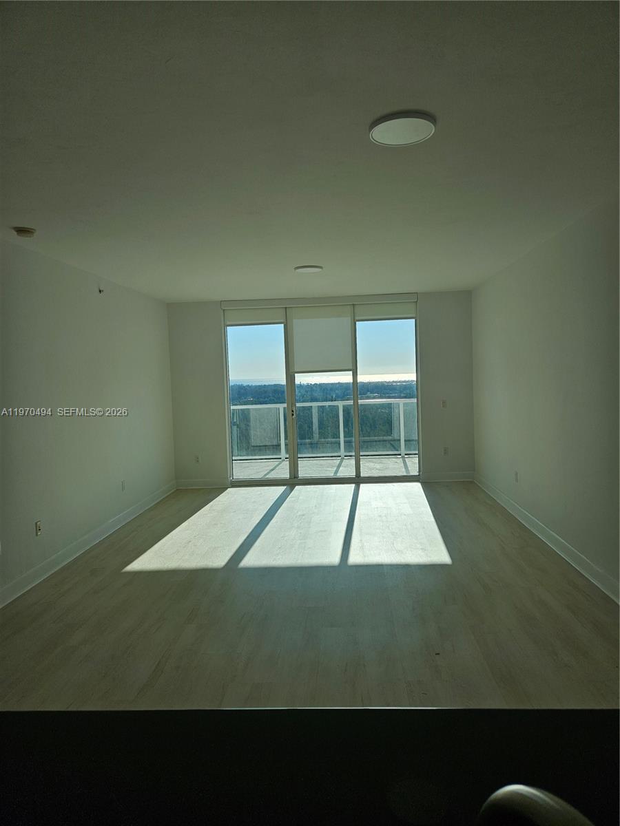 15051 Royal Oaks Ln # 2003, North Miami FL 33181 photo 3