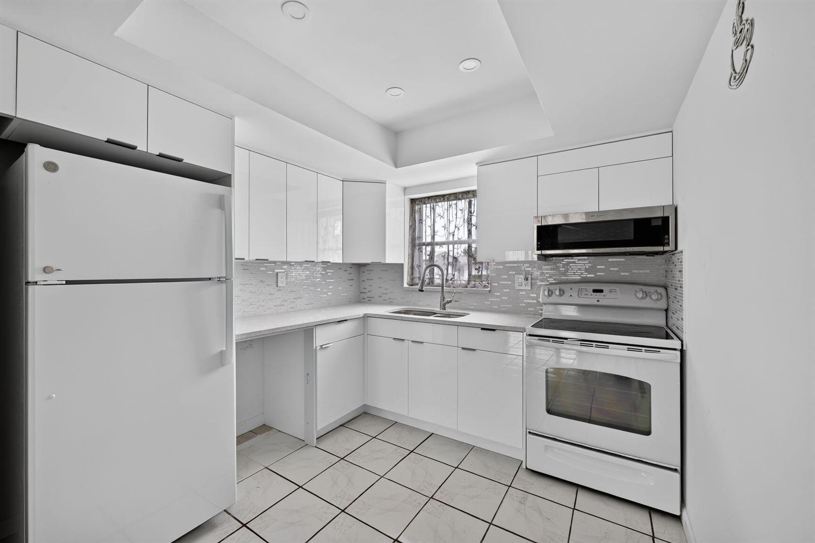 2965 Crosley Drive W # B, West Palm Beach FL 33415 photo 3