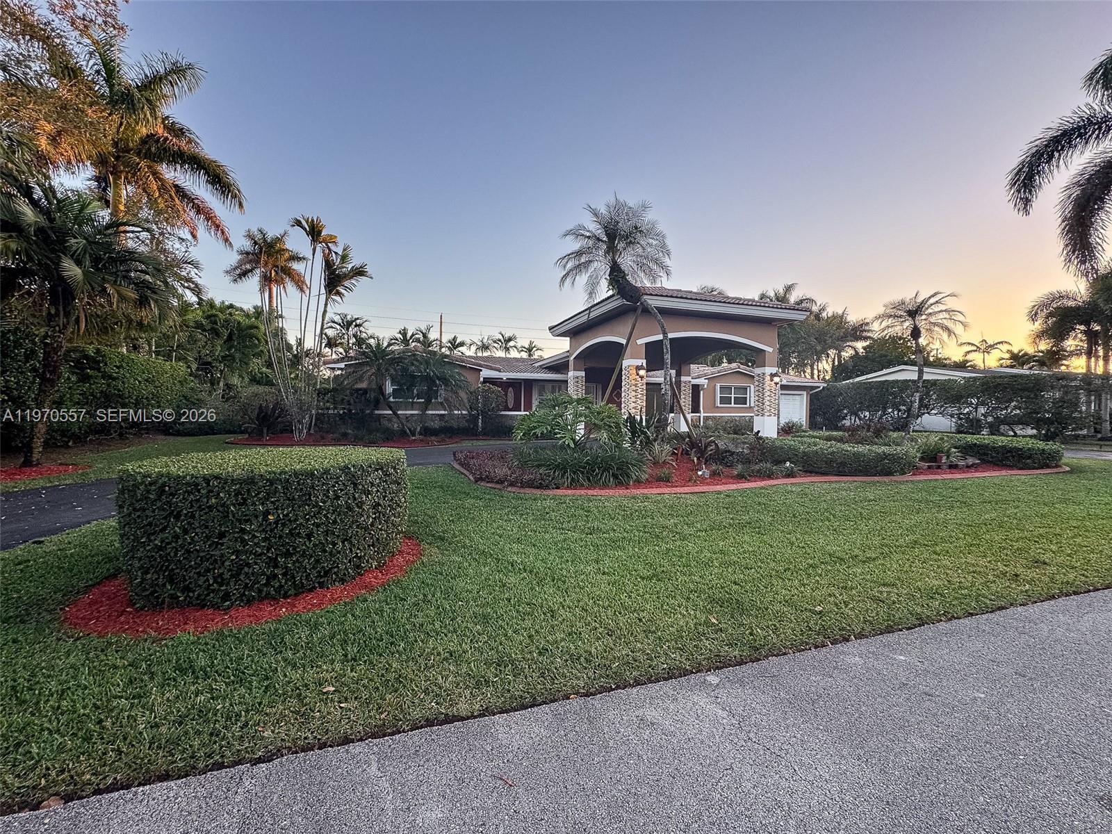 7900 SW 143rd St, Palmetto Bay FL 33158 photo 5