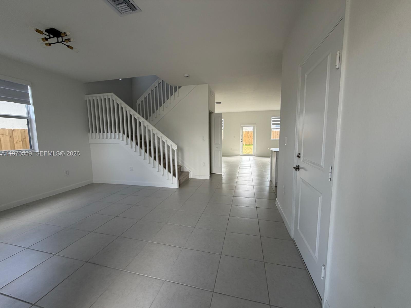 2638 SE 9th St, Homestead FL 33035 photo 4