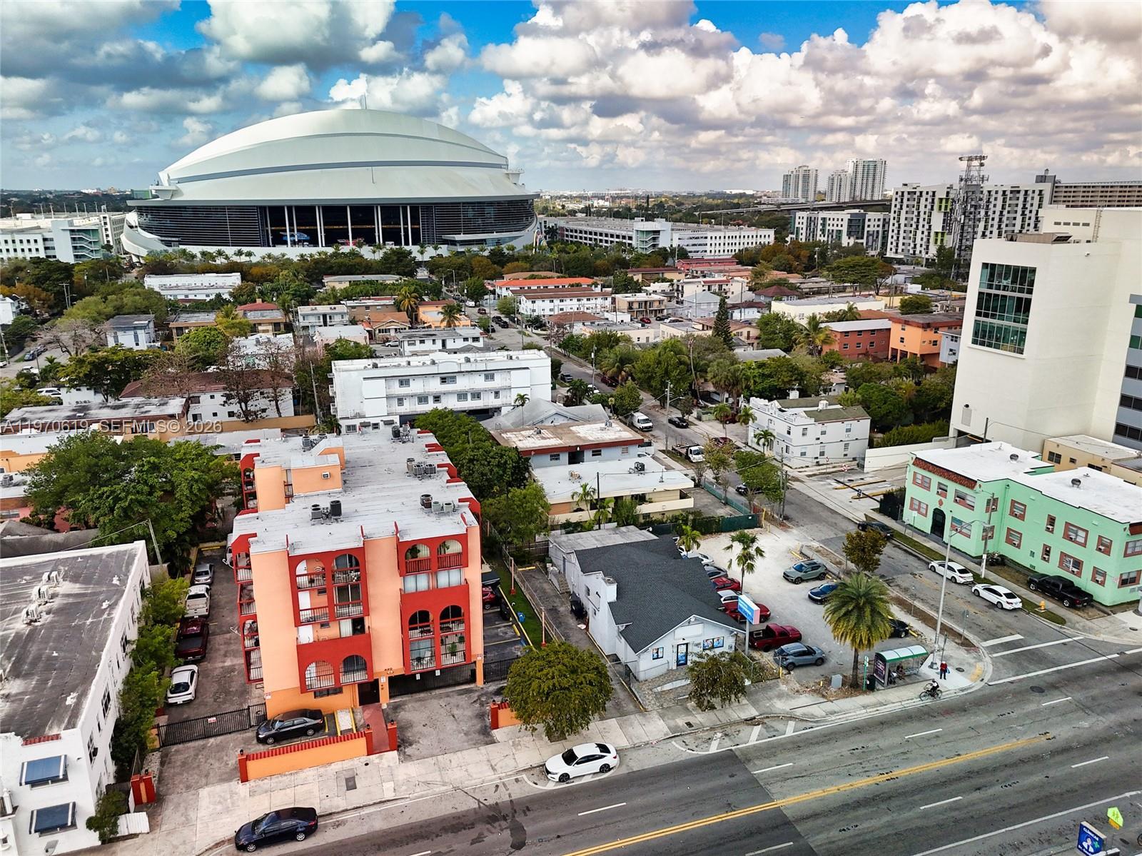 432 NW 12th Ave, Miami FL 33128 photo 2