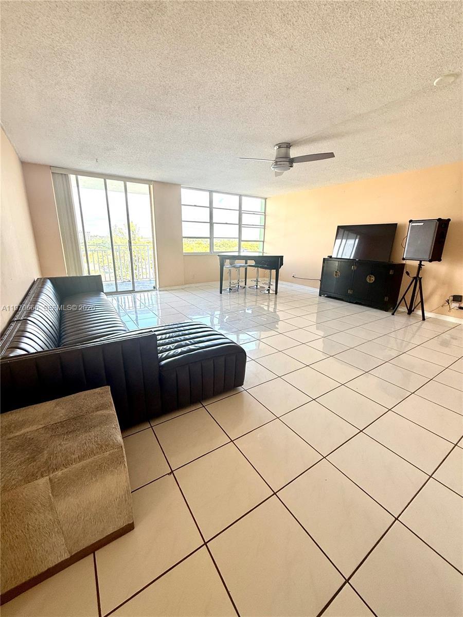 2150 Sans Souci Blvd # B811, North Miami FL 33181 photo 2