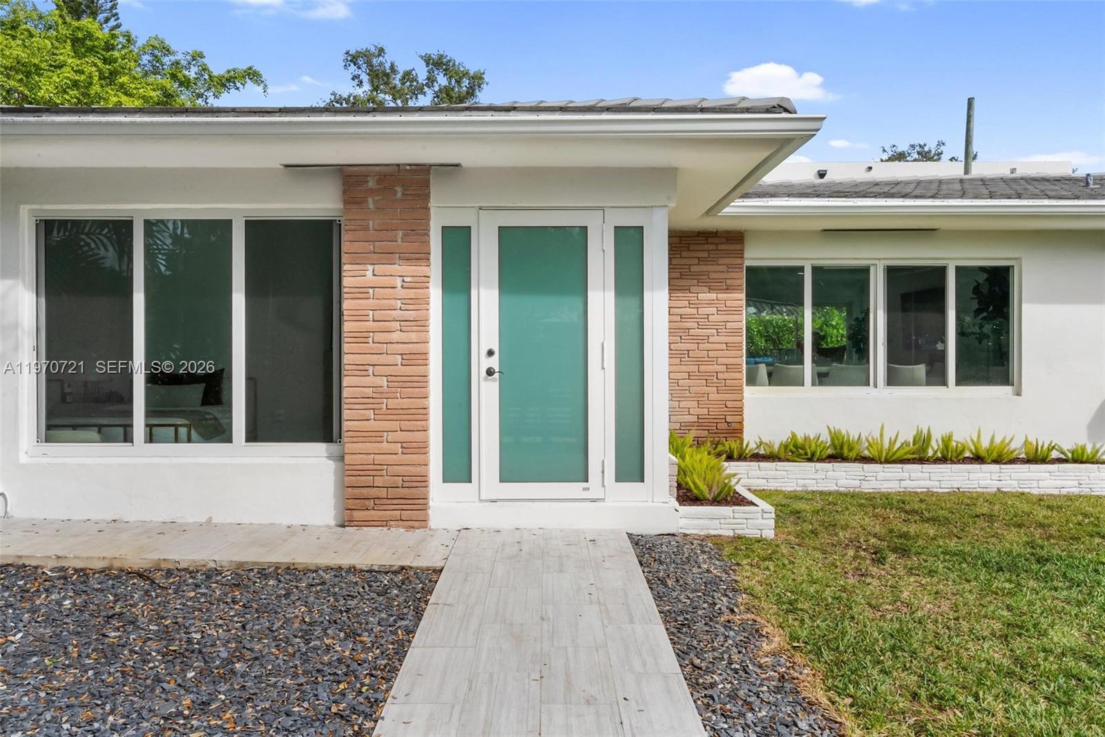 1001 NE 86th St, Miami FL 33138 photo 5