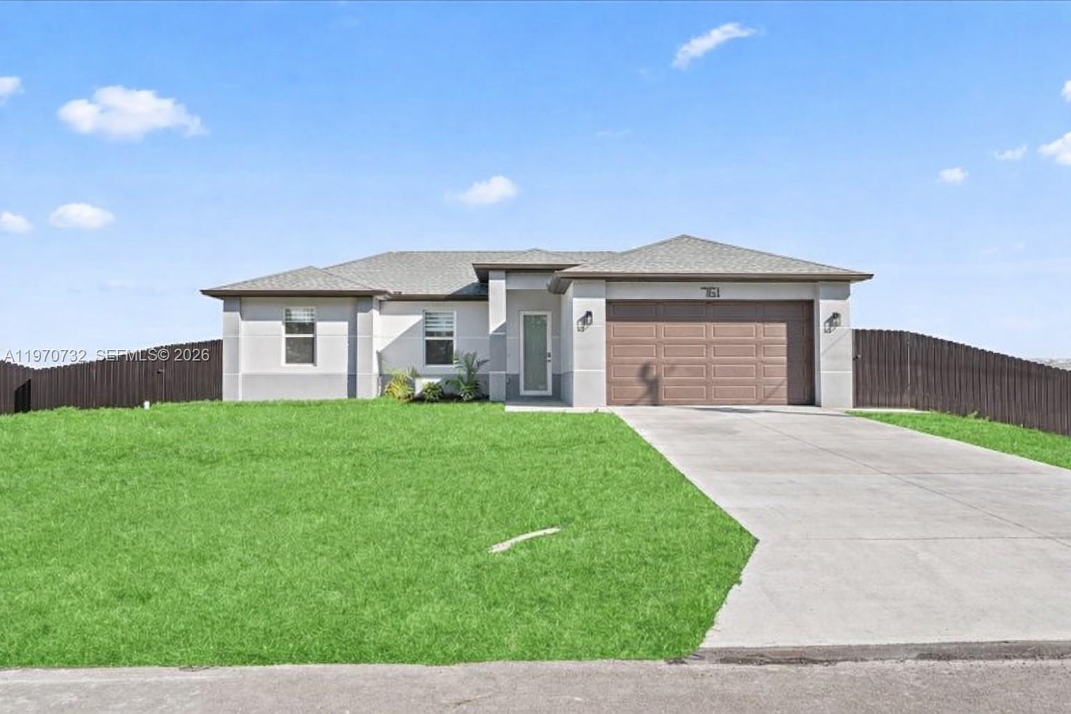 25 Diplomat Pkwy E, Cape Coral FL 33909