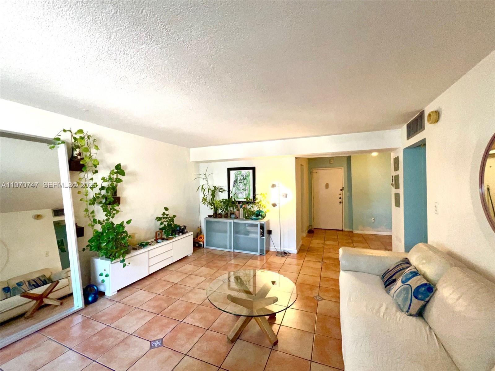 1658 Bay Rd # 203, Miami Beach FL 33139 photo 4