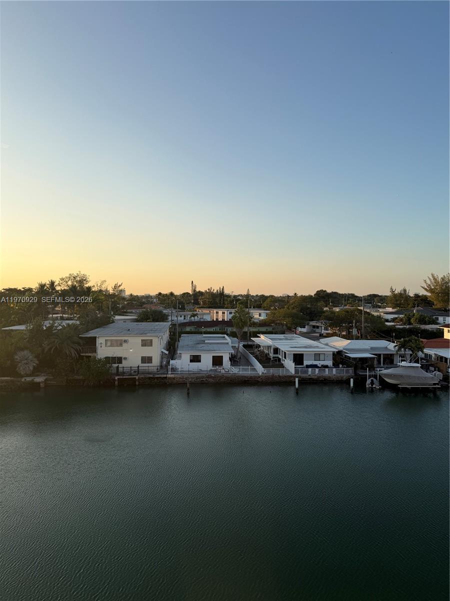 7900 Tatum Waterway Dr # 506, Miami Beach FL 33141 photo 3
