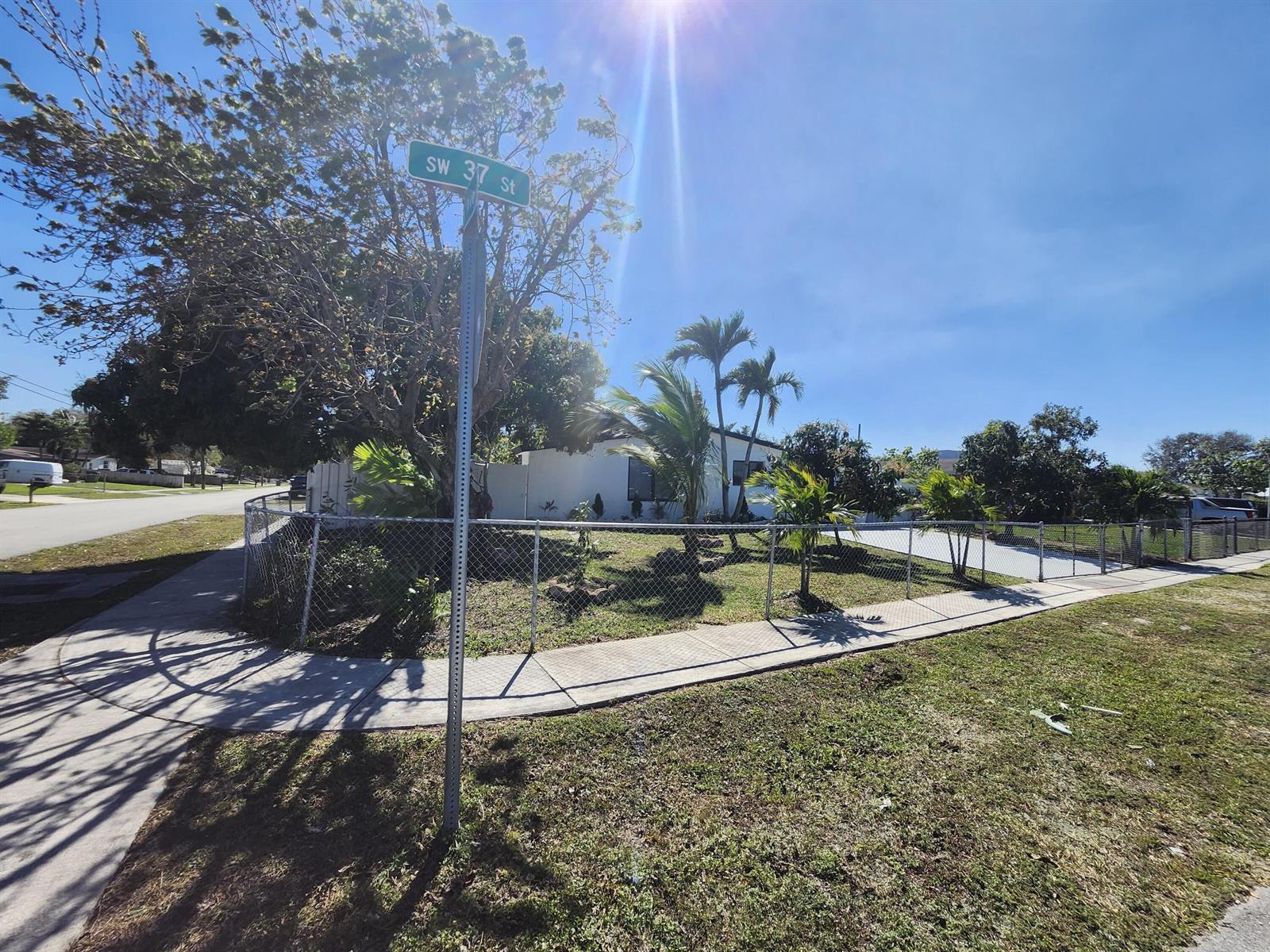 5500 SW Sw 37th Street Street, Davie FL 33314 photo 5