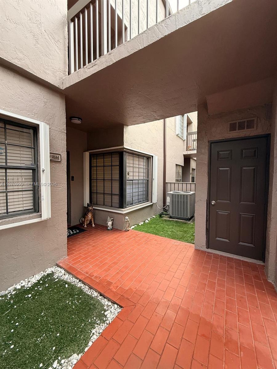 13044 SW 88th Ter N # 105, Miami FL 33186 photo 3