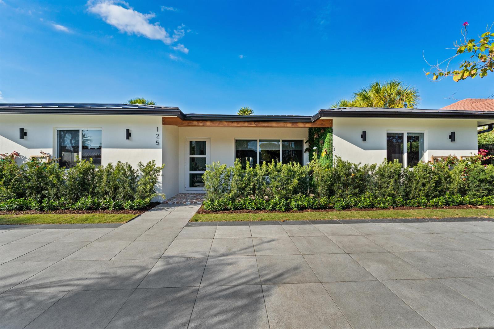 125 Cascade Lane, Palm Beach Shores FL 33404