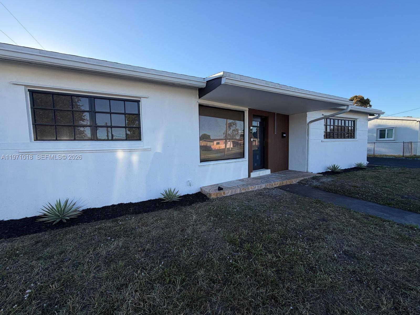 18712 NW 23rd Ct, Miami Gardens FL 33056
