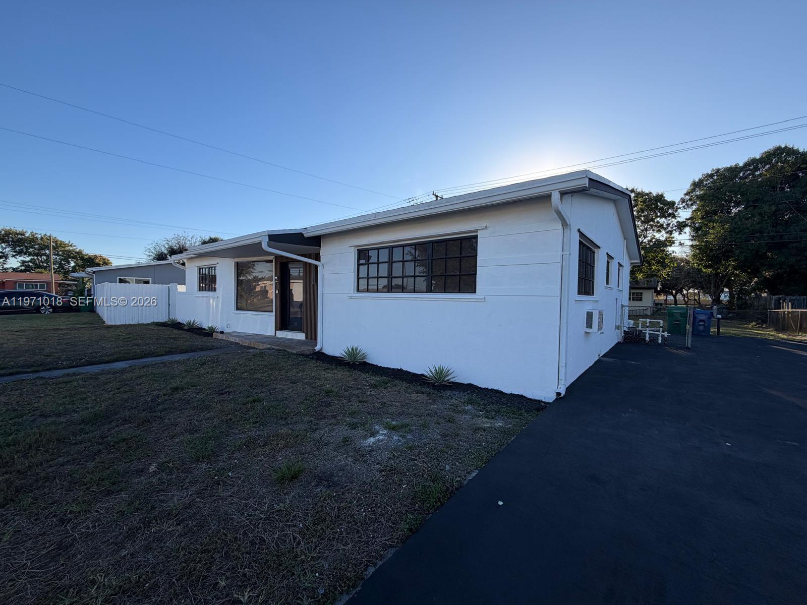 18712 NW 23rd Ct, Miami Gardens FL 33056 photo 5