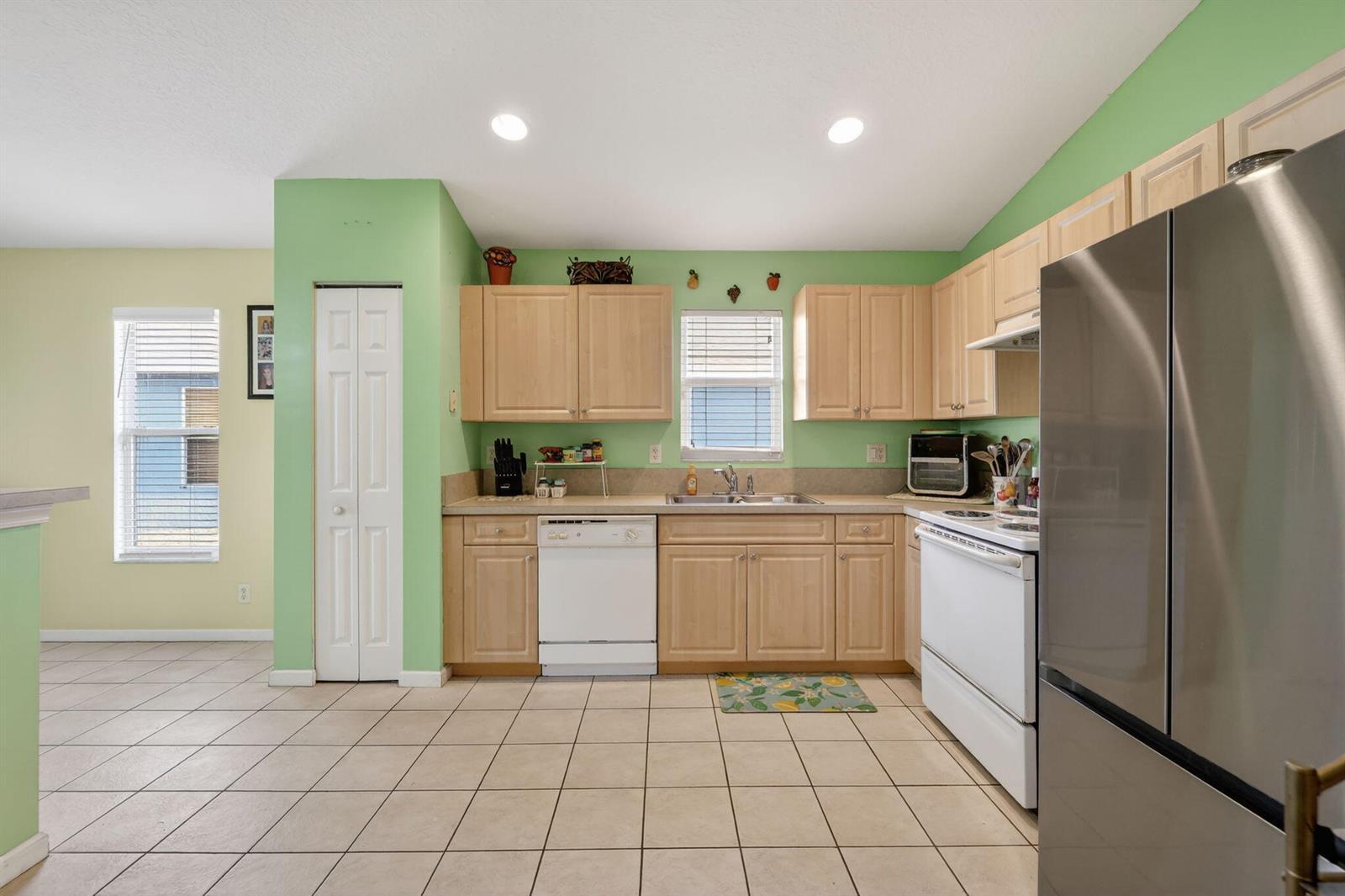 9042 SW Caprice Circle, Stuart FL 34997 photo 3