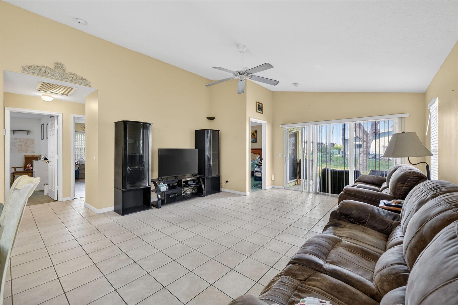 9042 SW Caprice Circle, Stuart FL 34997 photo 5