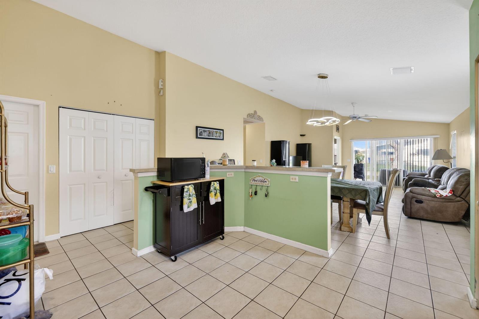 9042 SW Caprice Circle, Stuart FL 34997 photo 4