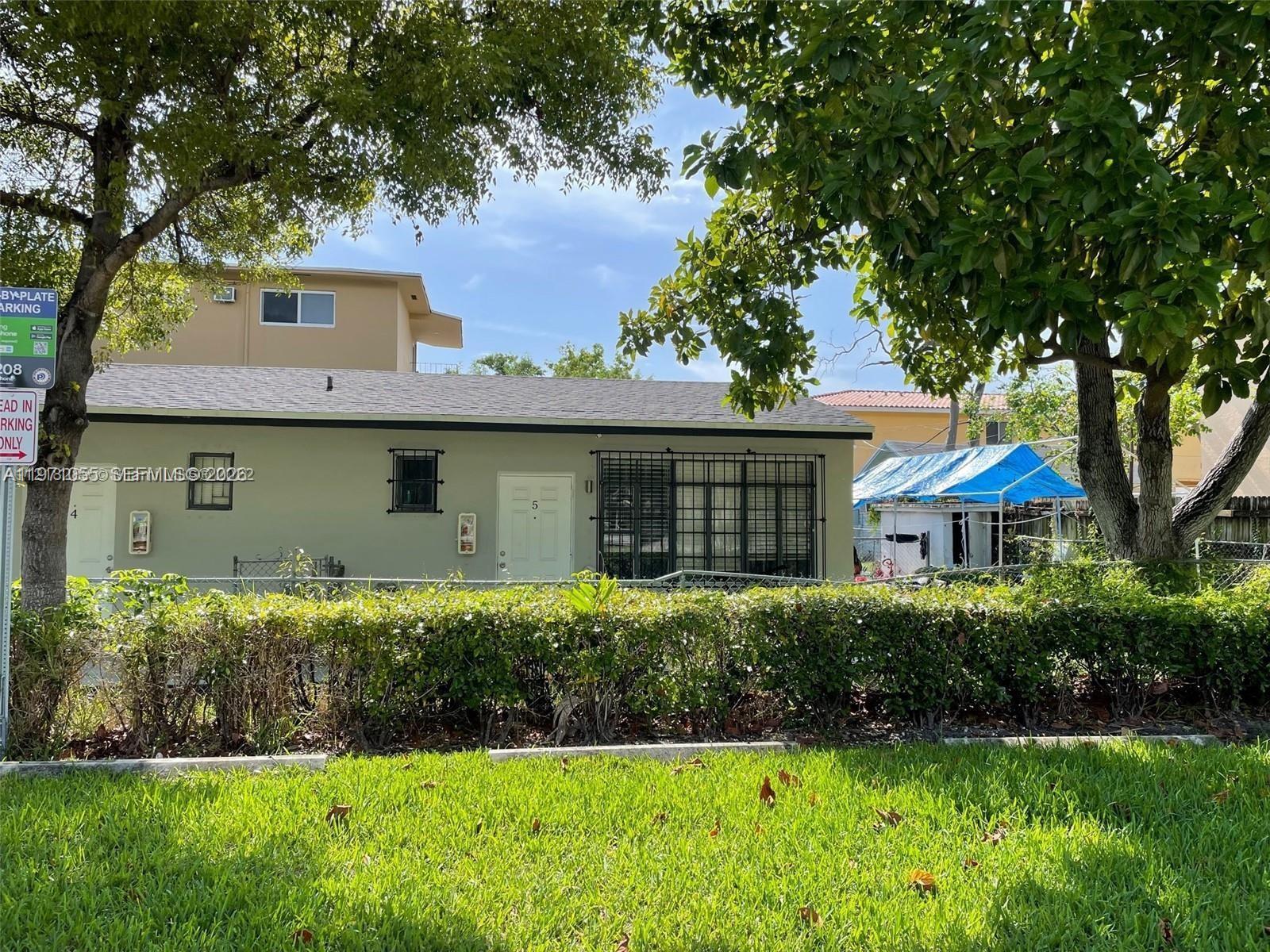 1346 NW 6th St # 4, Miami FL 33125 photo 3