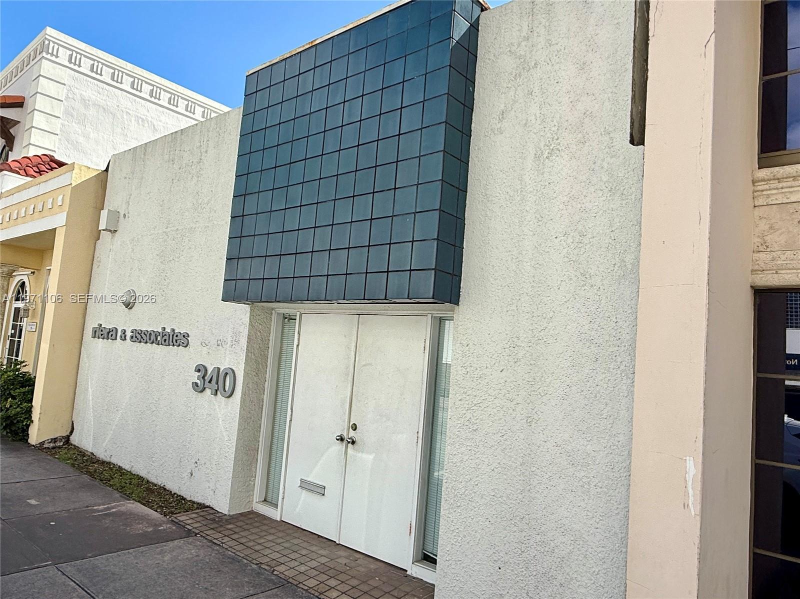 340 Sevilla Ave, Coral Gables FL 33134 photo 2