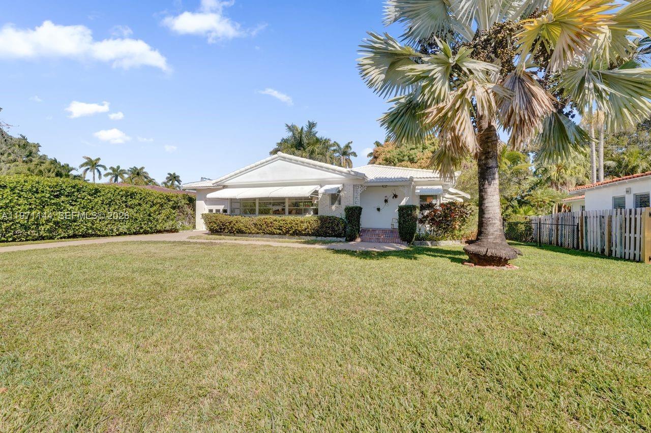 1235 Jefferson St, Hollywood FL 33019 photo 4