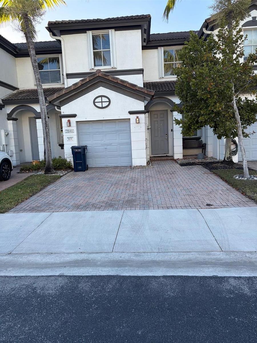7848 NW 114th Path, Doral FL 33178