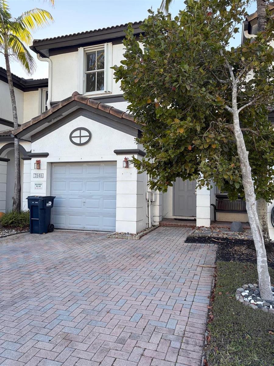 7848 NW 114th Path, Doral FL 33178 photo 4
