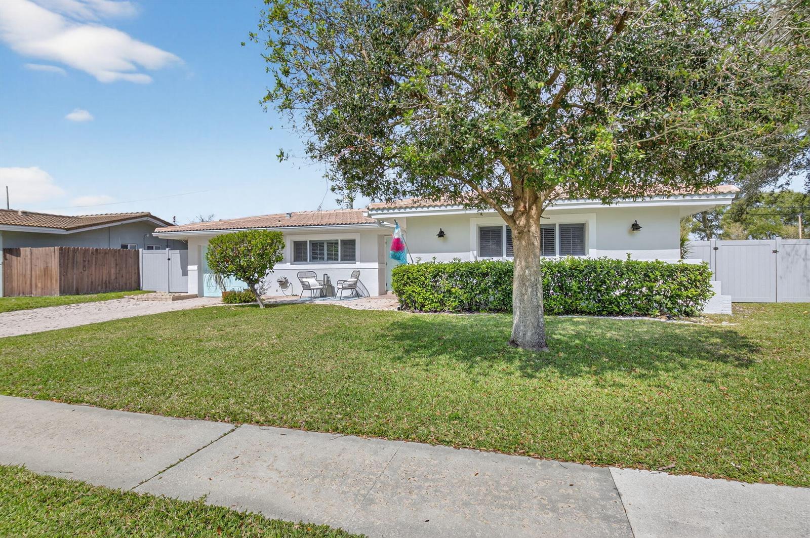 1231 SW 4th Street, Boca Raton FL 33486 photo 2