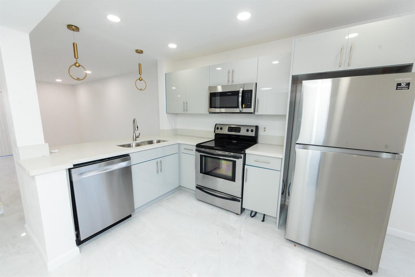 8939 NW 23rd Street, Coral Springs FL 33065 photo 3