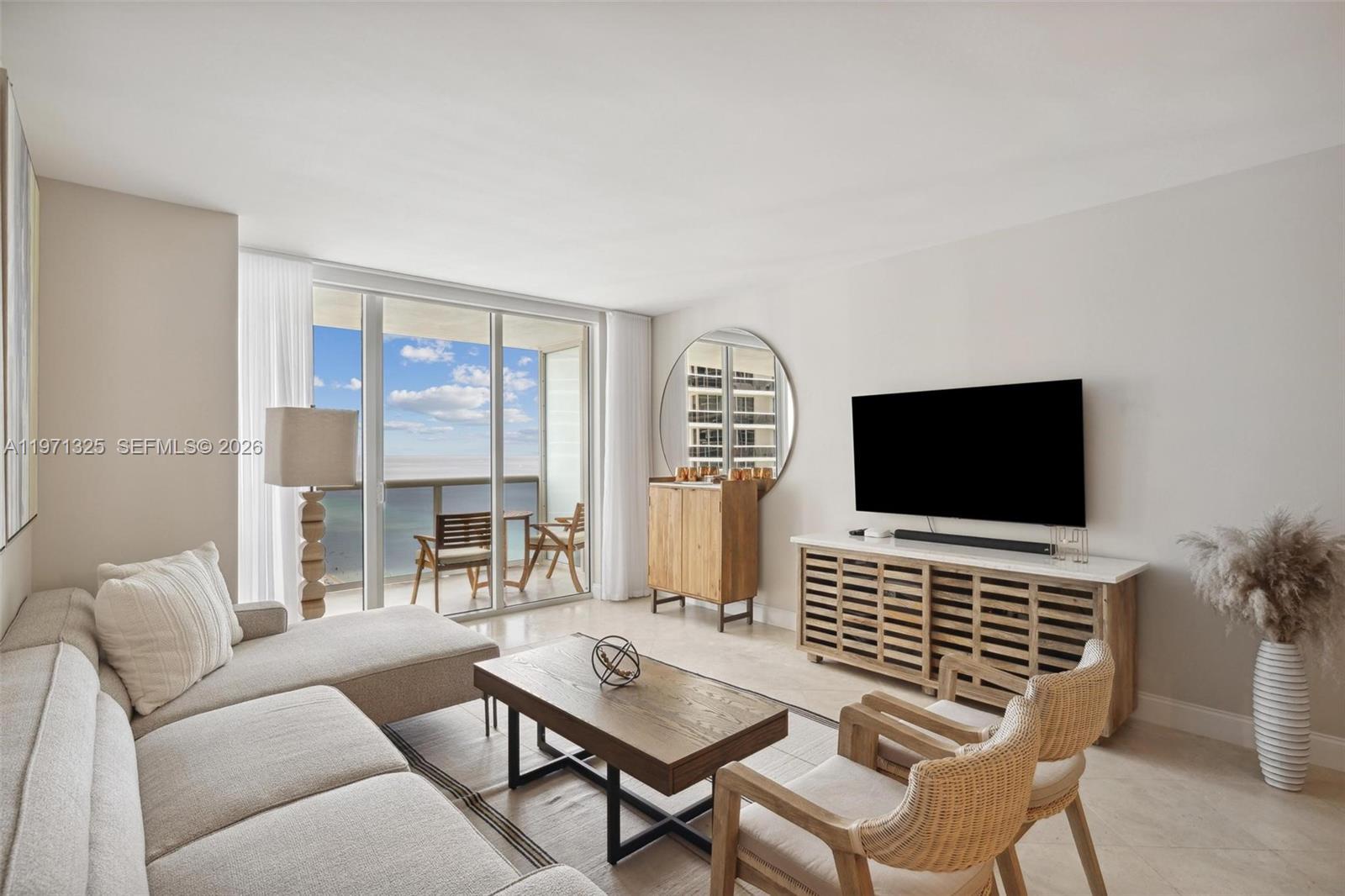 1830 S OCEAN DR # 2811, Hallandale Beach FL 33009 photo 4